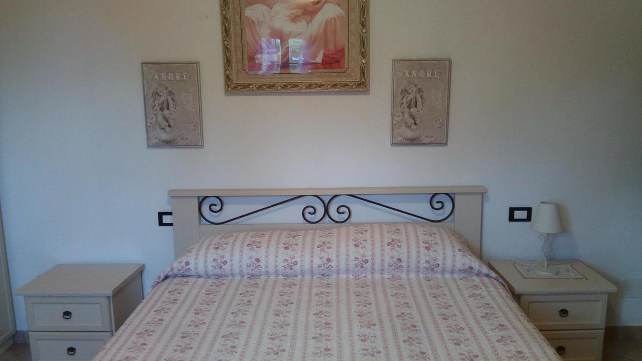 Bed and Breakfast Casa Vacanze L'Agrifoglio Magliolo Exterior foto